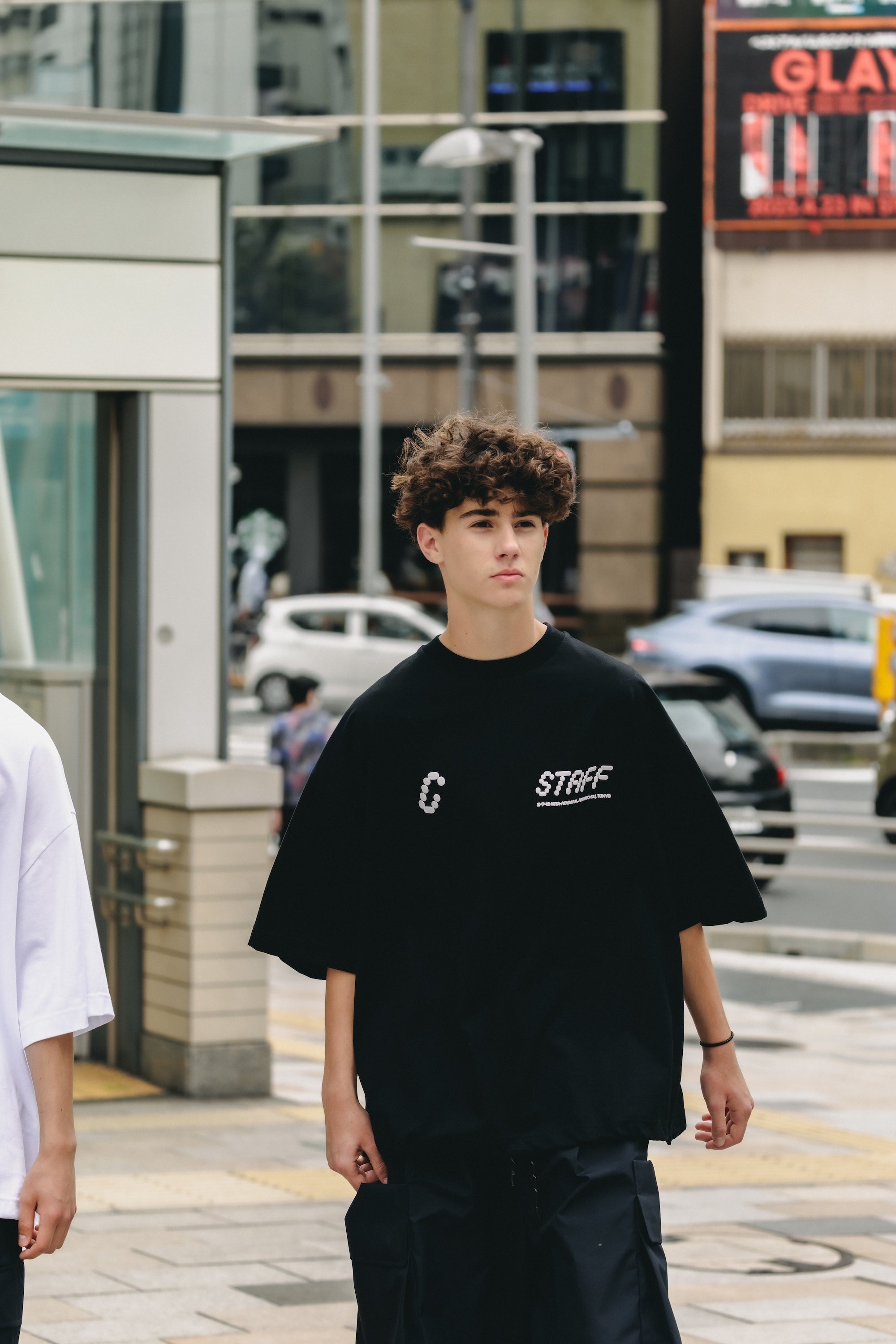 STAFF T-SHIRT WITH DRAWSTRINGS (BLACK)