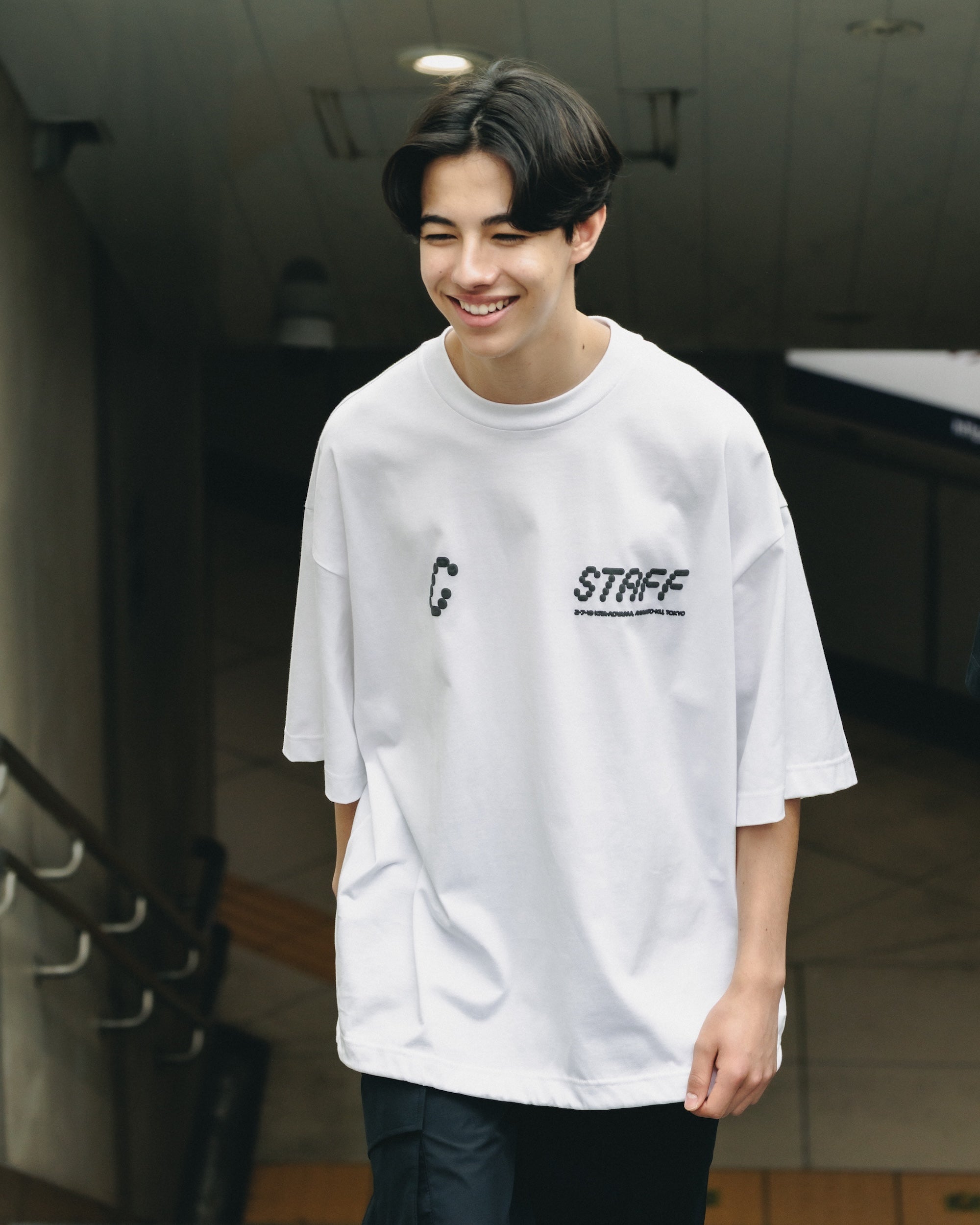 7.19 SAT 20:00- IN STOCK】STAFF T-SHIRT WITH DRAWSTRINGS (WHITE)