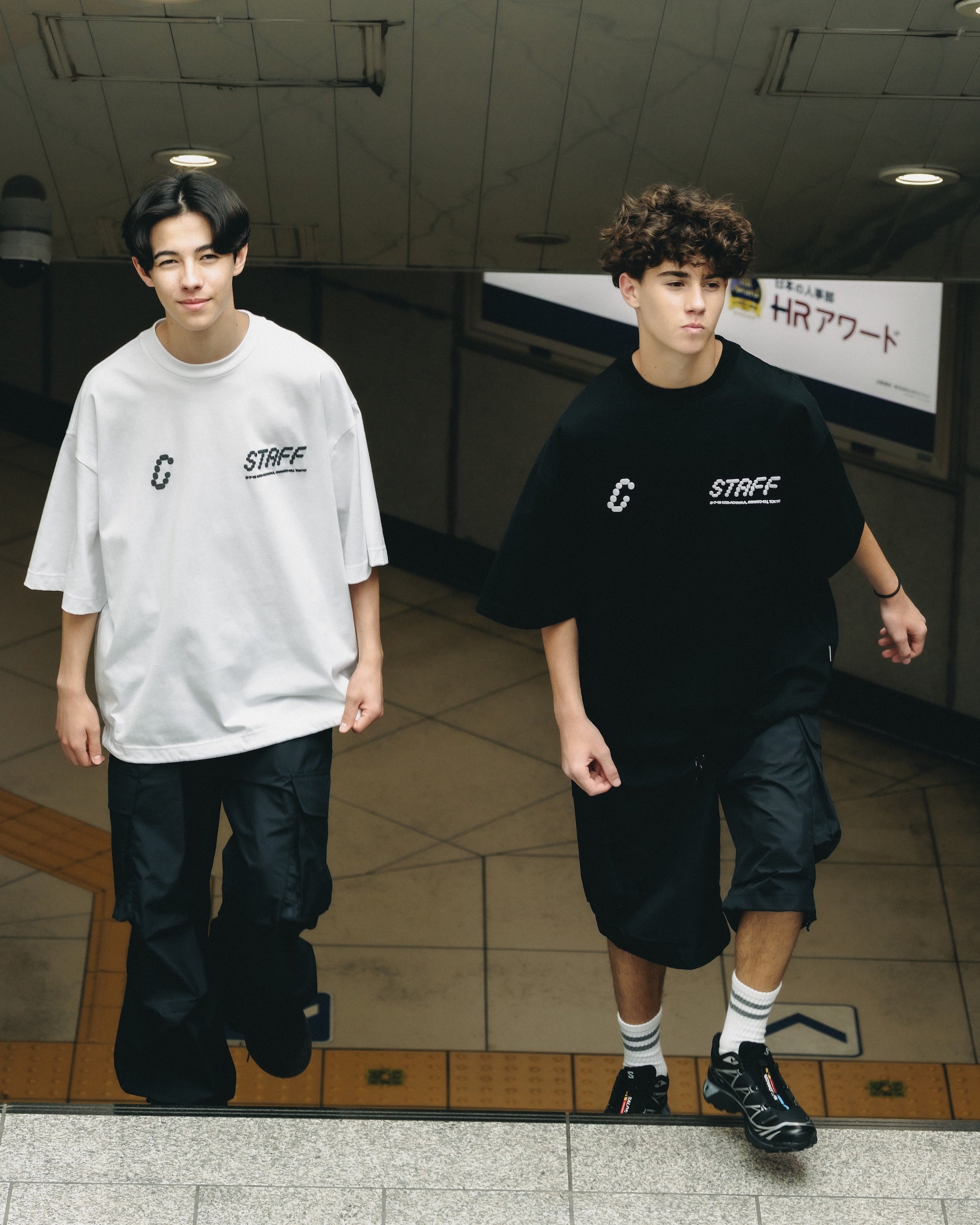 STAFF T-SHIRT WITH DRAWSTRINGS (BLACK)