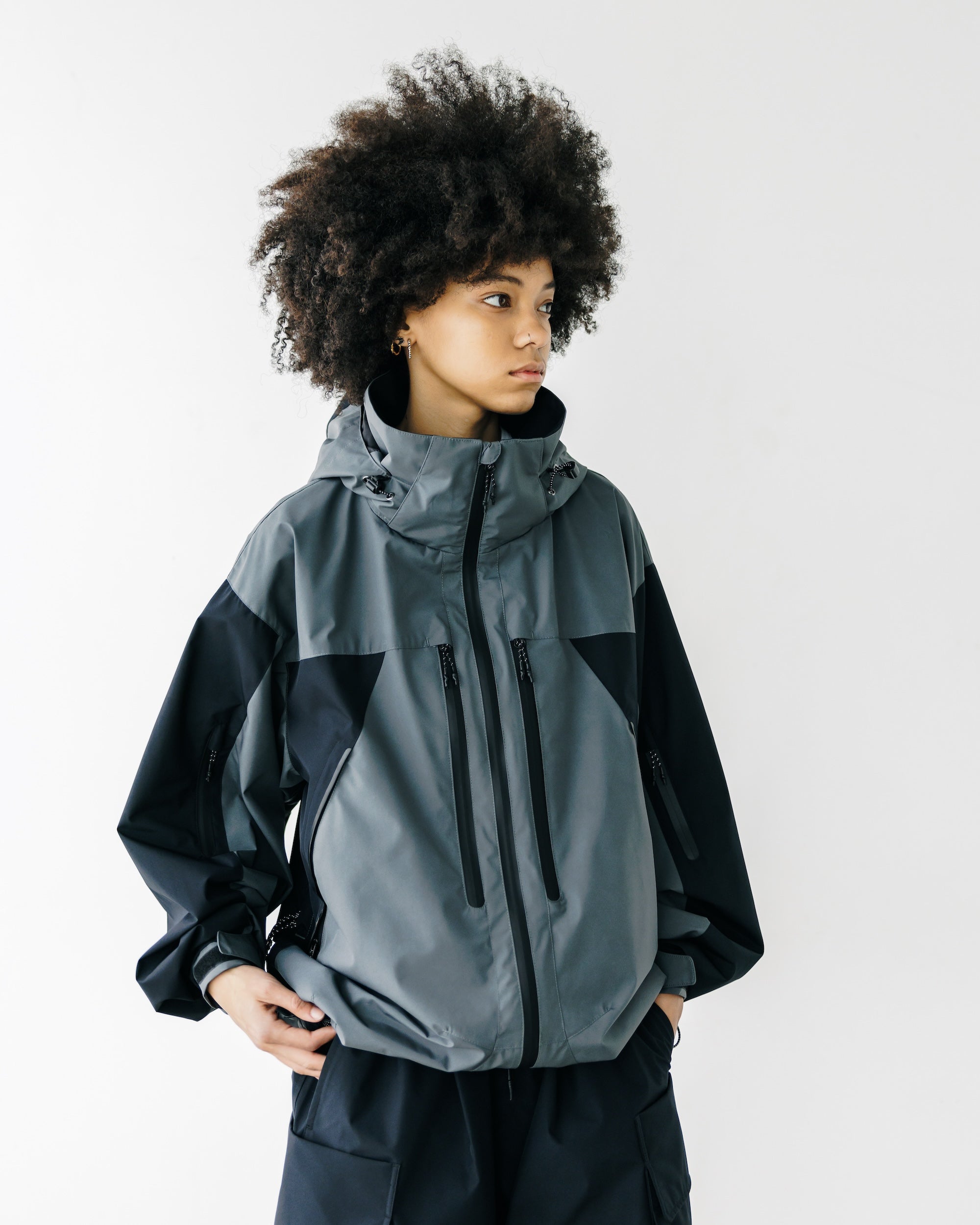 【9.3 WED 20:00- IN STOCK】+phenix WINDSTOPPER® by GORE-TEX LABS CITY MOUNTAIN PARKA (GRAPHAITE GRAY×BLACK)