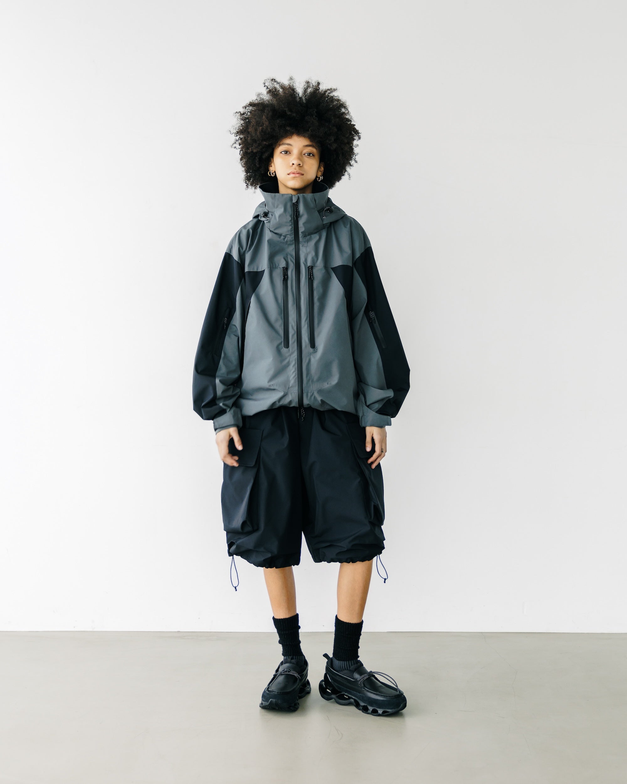 【9.3 WED 20:00- IN STOCK】+phenix WINDSTOPPER® by GORE-TEX LABS CITY MOUNTAIN PARKA (GRAPHAITE GRAY×BLACK)