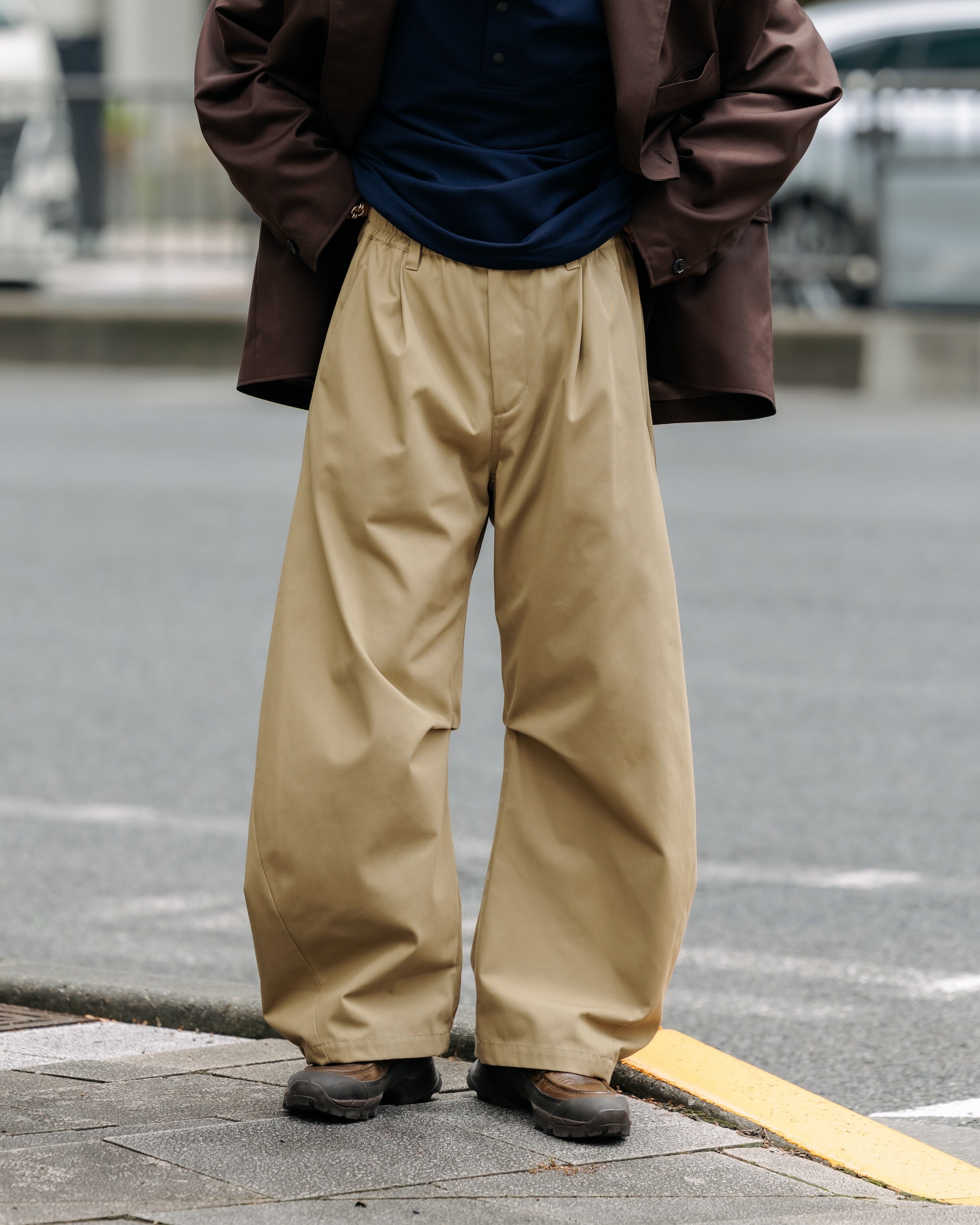 【9.10 WED 20:00- IN STOCK】BARREL LEG EASY PANTS (BEIGE)