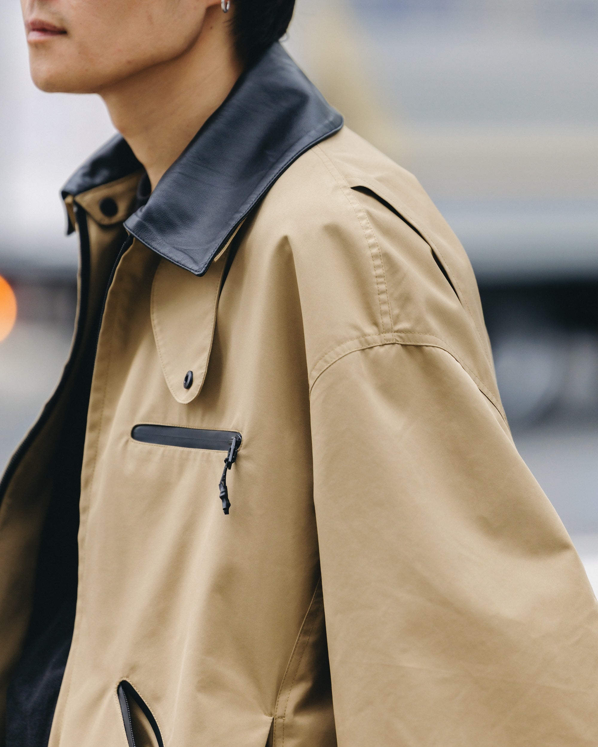【9.24 WED 20:00- IN STOCK】+phenix WINDSTOPPER® by GORE-TEX LABS TWILL CITY WORKER JACKET (CARAMEL BEIGE)