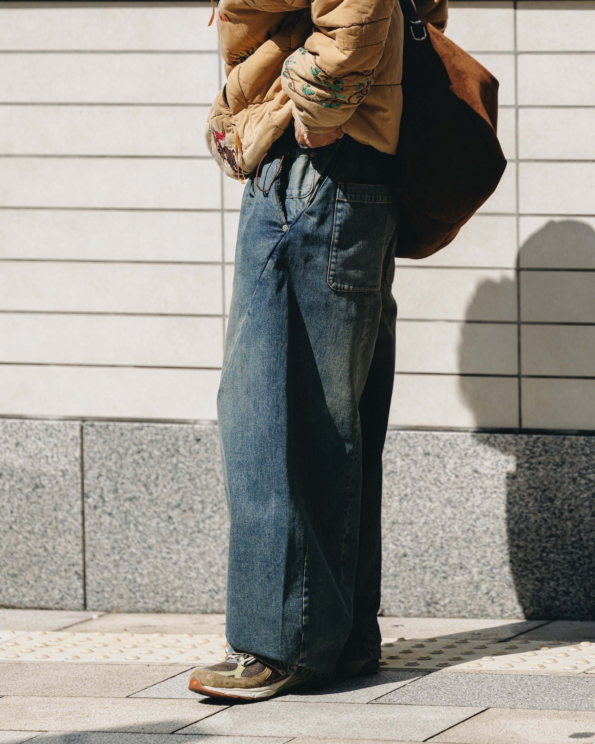 【10.22 WED 20:00- IN STOCK】VINTAGE DYED SELVEDGE DENIM MASSIVE TWISTED PANTS (VINTAGE BROWN)