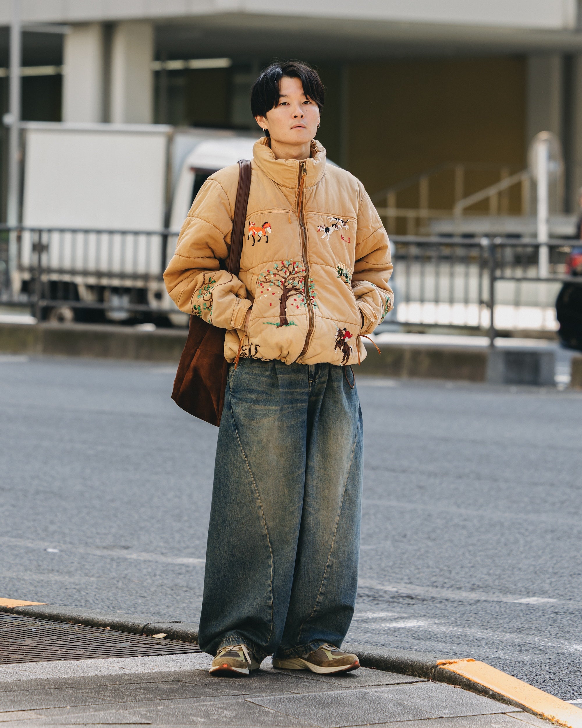 VINTAGE DYED SELVEDGE DENIM MASSIVE TWISTED PANTS (VINTAGE BROWN)