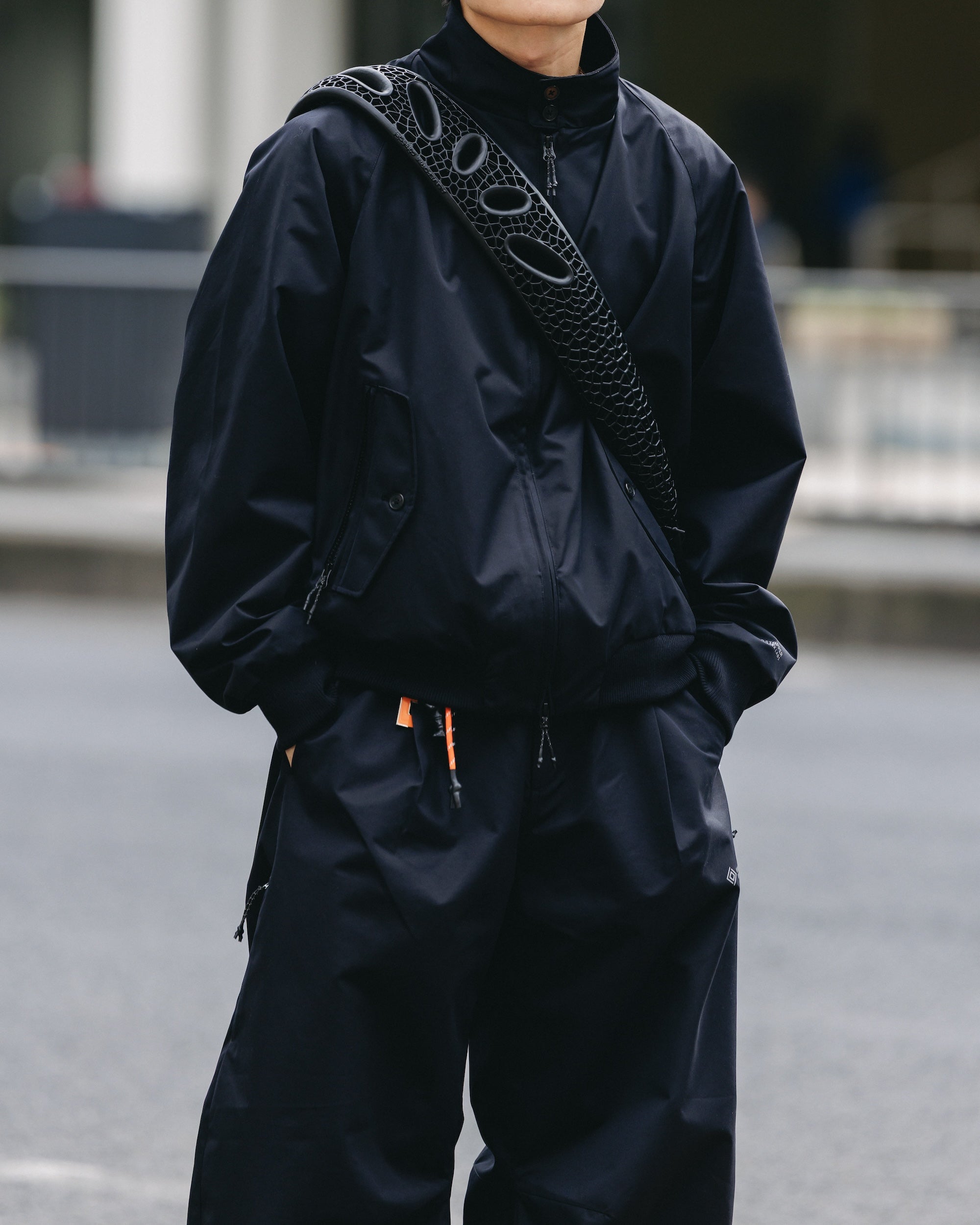 +phenix WINDSTOPPER® by GORE-TEX LABS TWILL CITY HARRINGTON JACKET (BLACK)