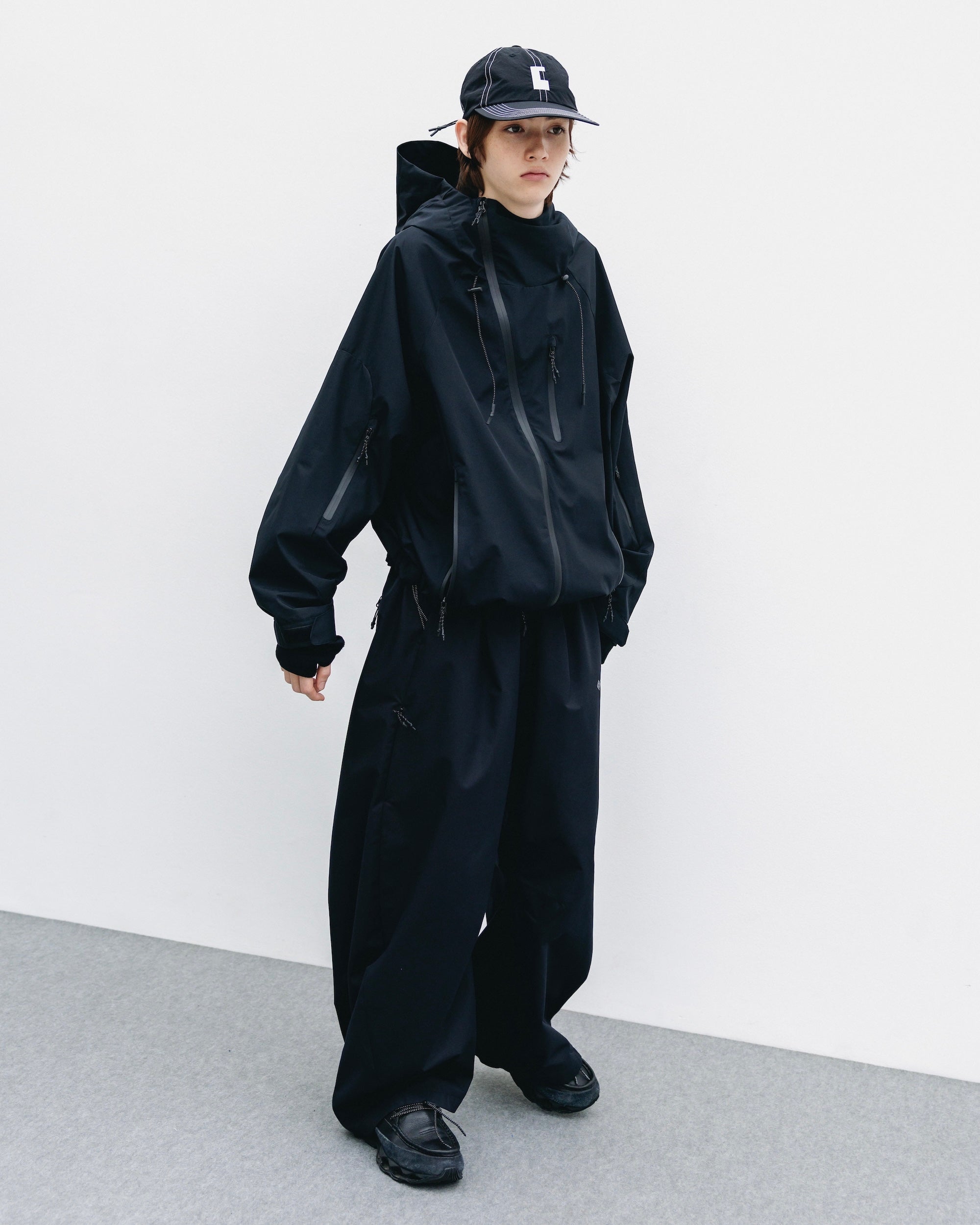 +phenix WINDSTOPPER® by GORE-TEX LABS CITY MOUNTAIN JACKET (BLACK)