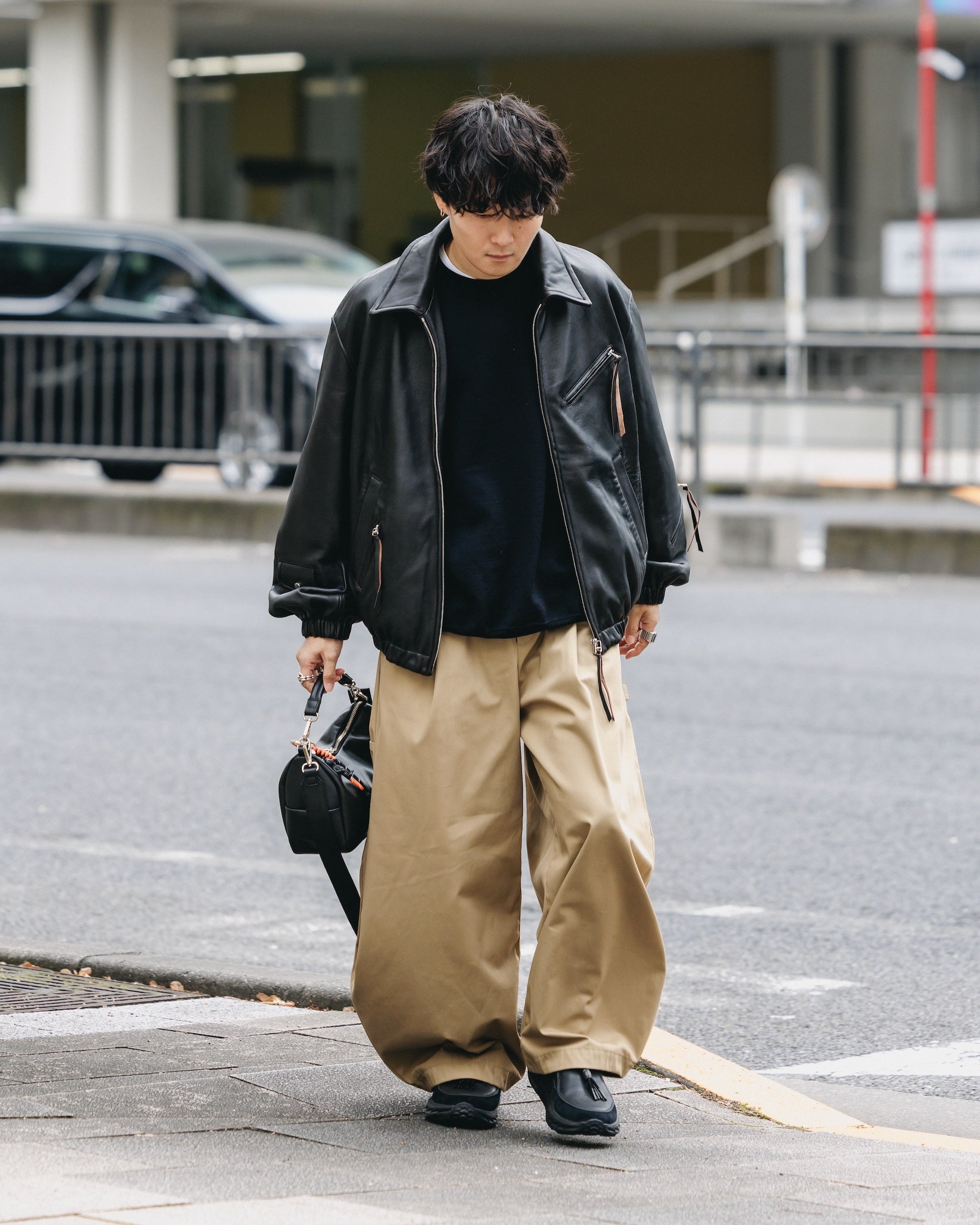 【11.12 WED 20:00- IN STOCK】LEATHER DAYOFF BAG MINI