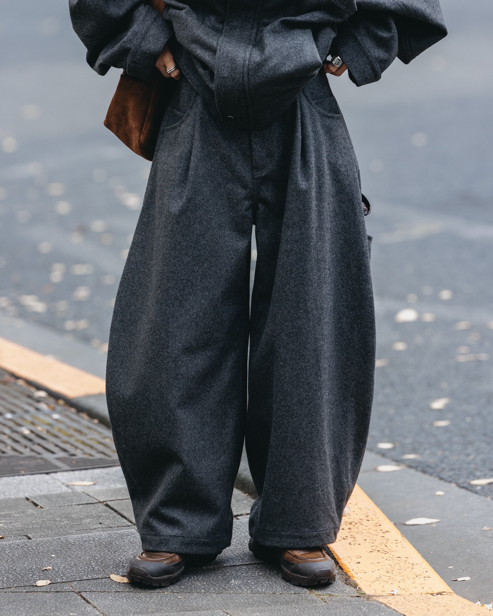 【5월 말 전달 예정】MASSIVE PANTS