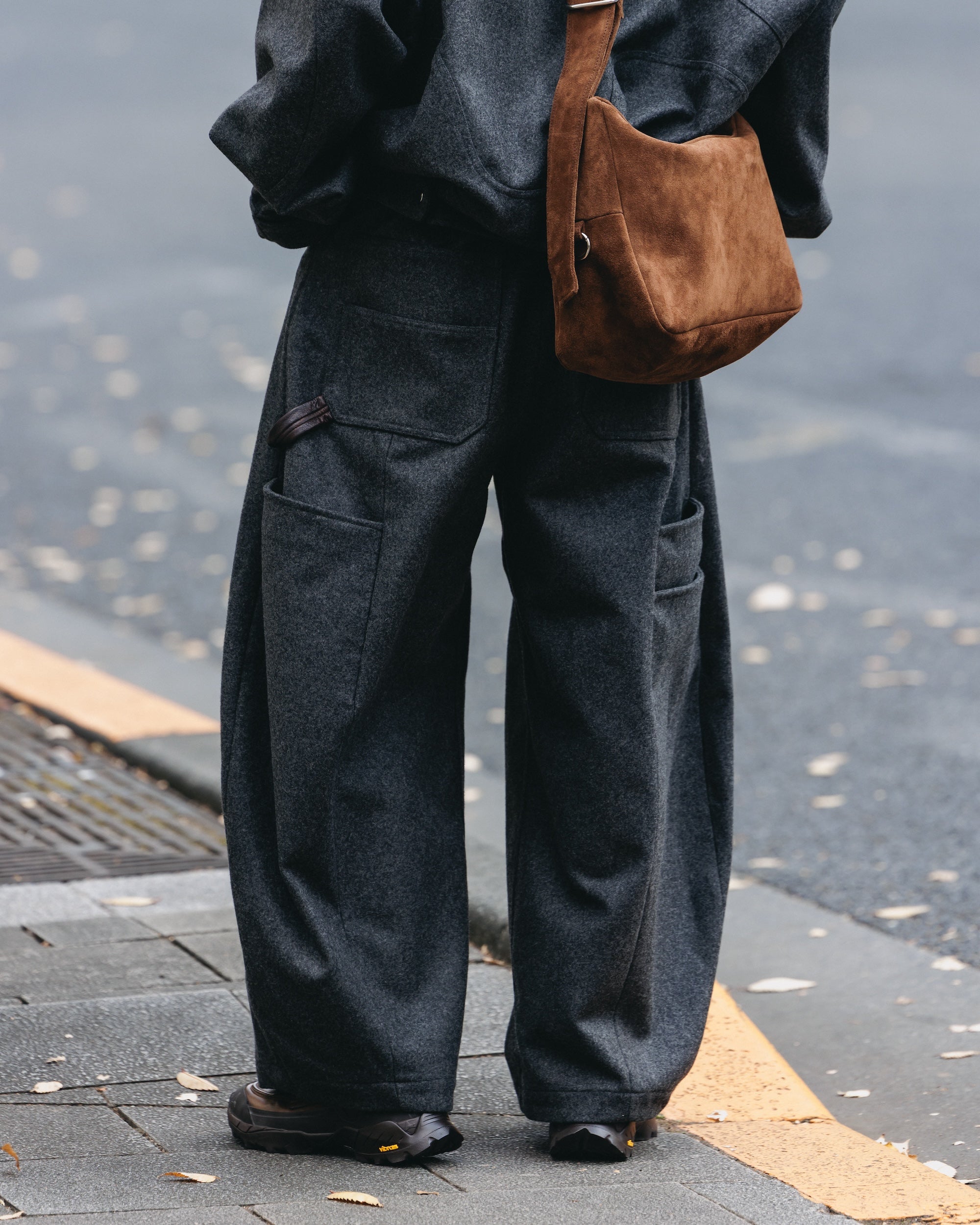 【5월 말 전달 예정】MASSIVE PANTS