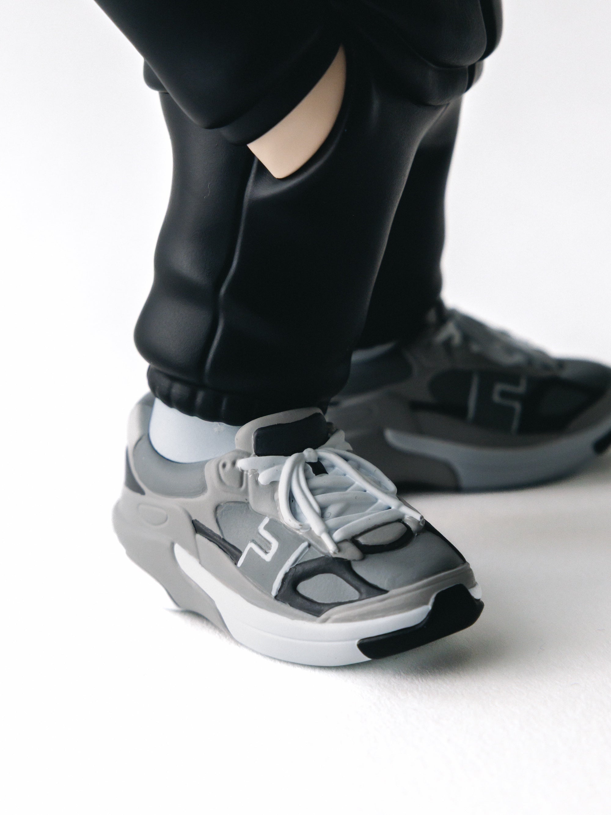 【3.21 SAT 20:00- IN STOCK】CLESSTE BOY TYPE01 FIGURE (300%)