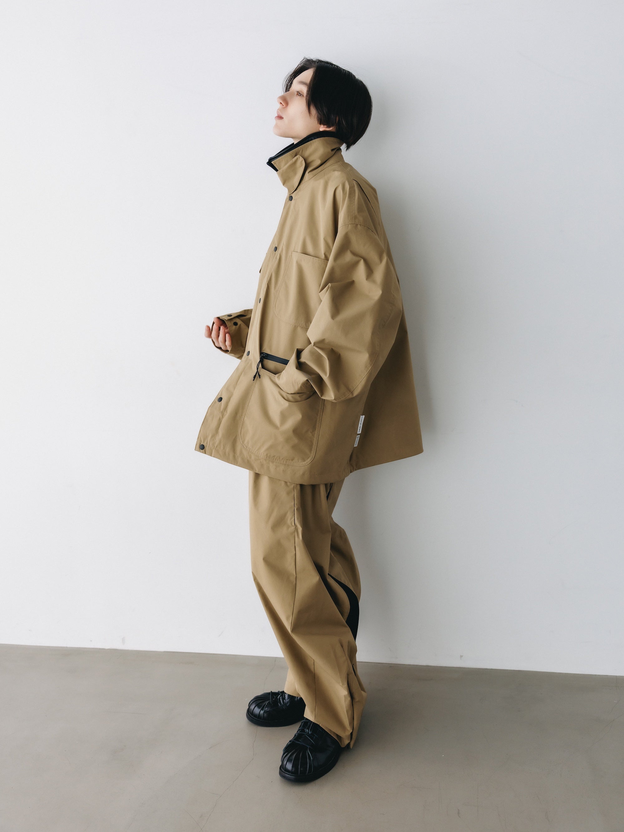 【6.20 SAT 20:00- IN STOCK】 +phenix WINDSTOPPER® by GORE-TEX LABS CITY BARREL LEG PANTS (CAMEL BEIGE)