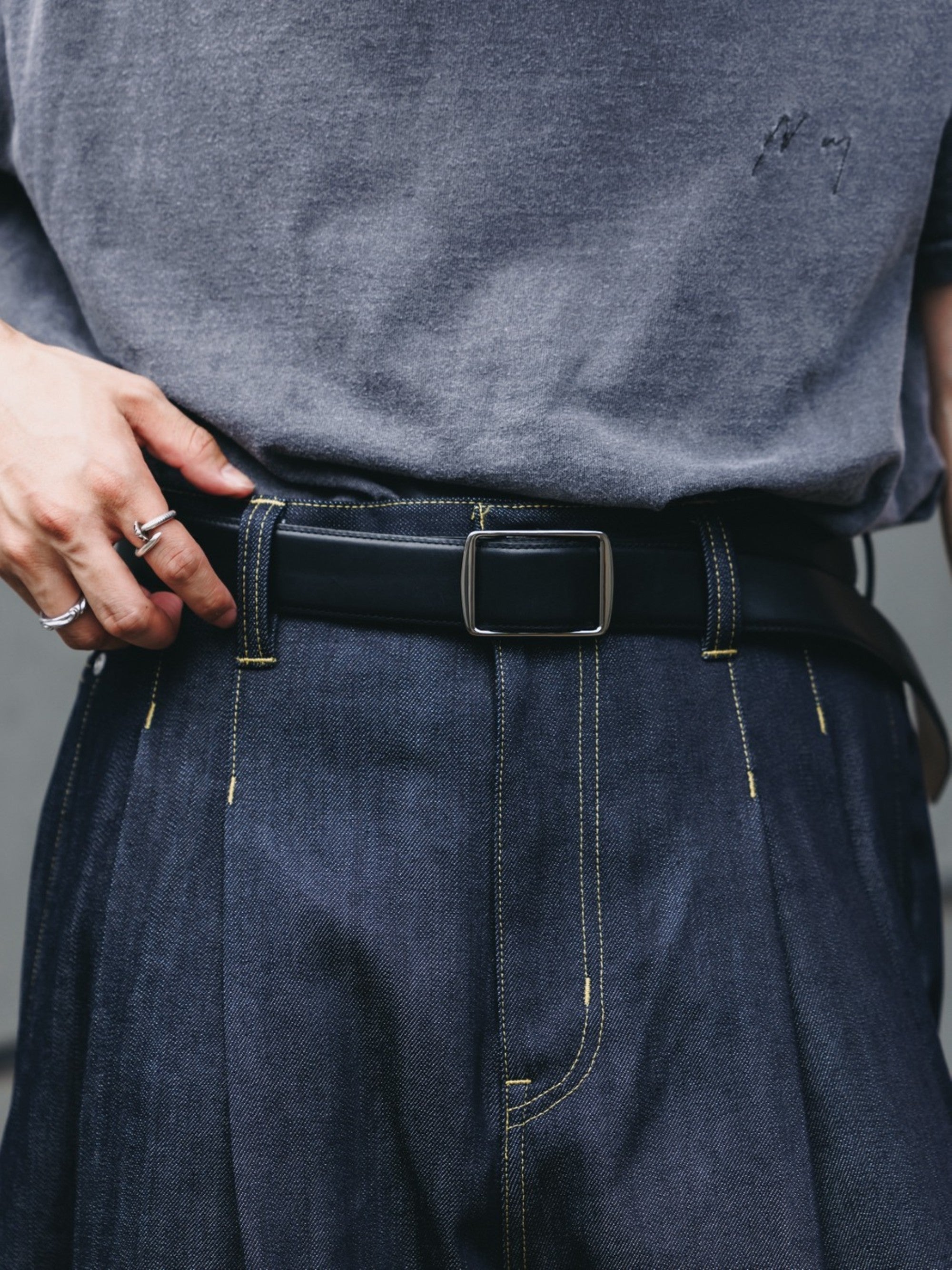 【8.19 WED 20:00- IN STOCK】HOLELESS ESSENTIAL LEATHER BELT (BLACK)