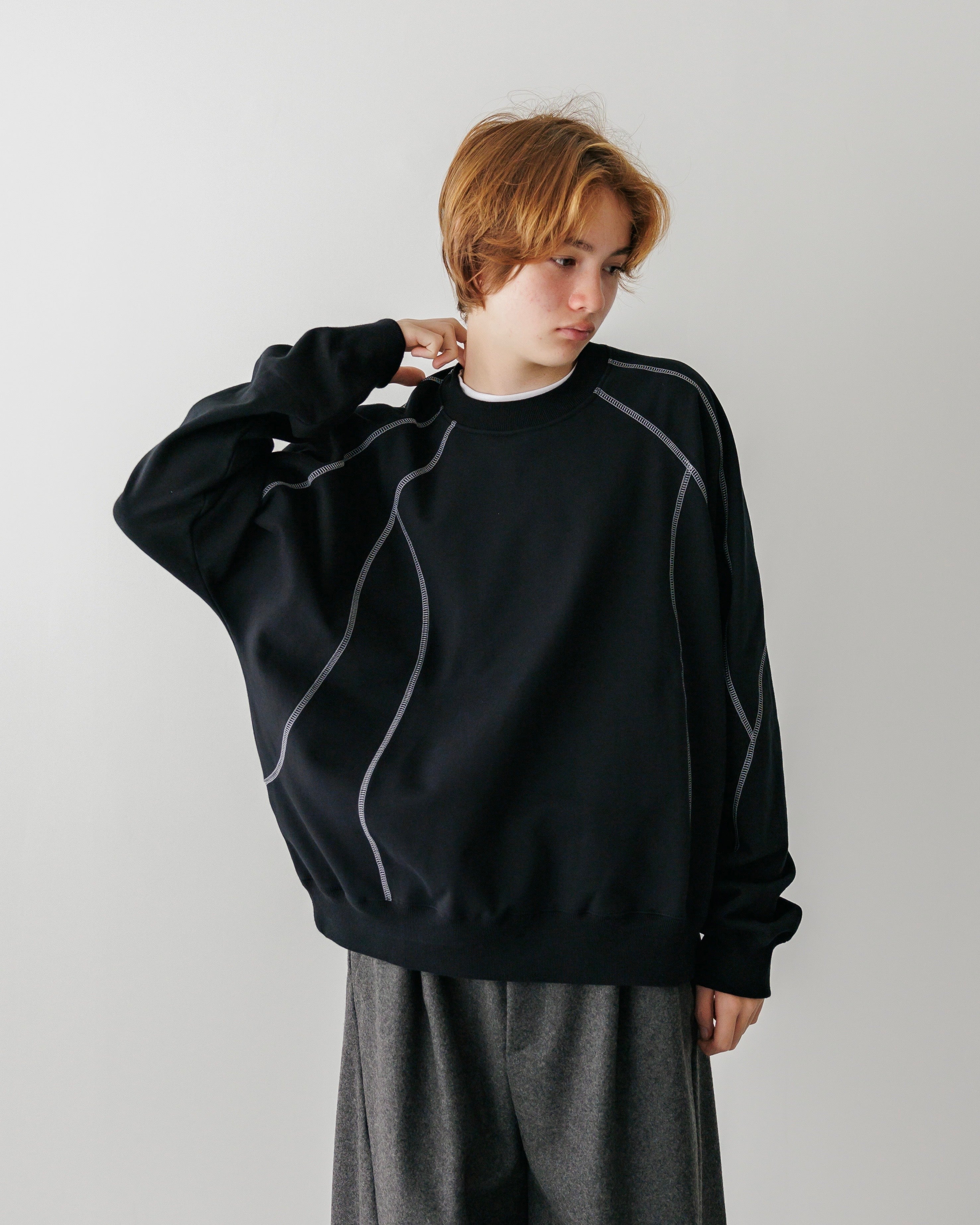 【9.21 SAT 20:00- IN STOCK】FUTURE SWEATSHIRT