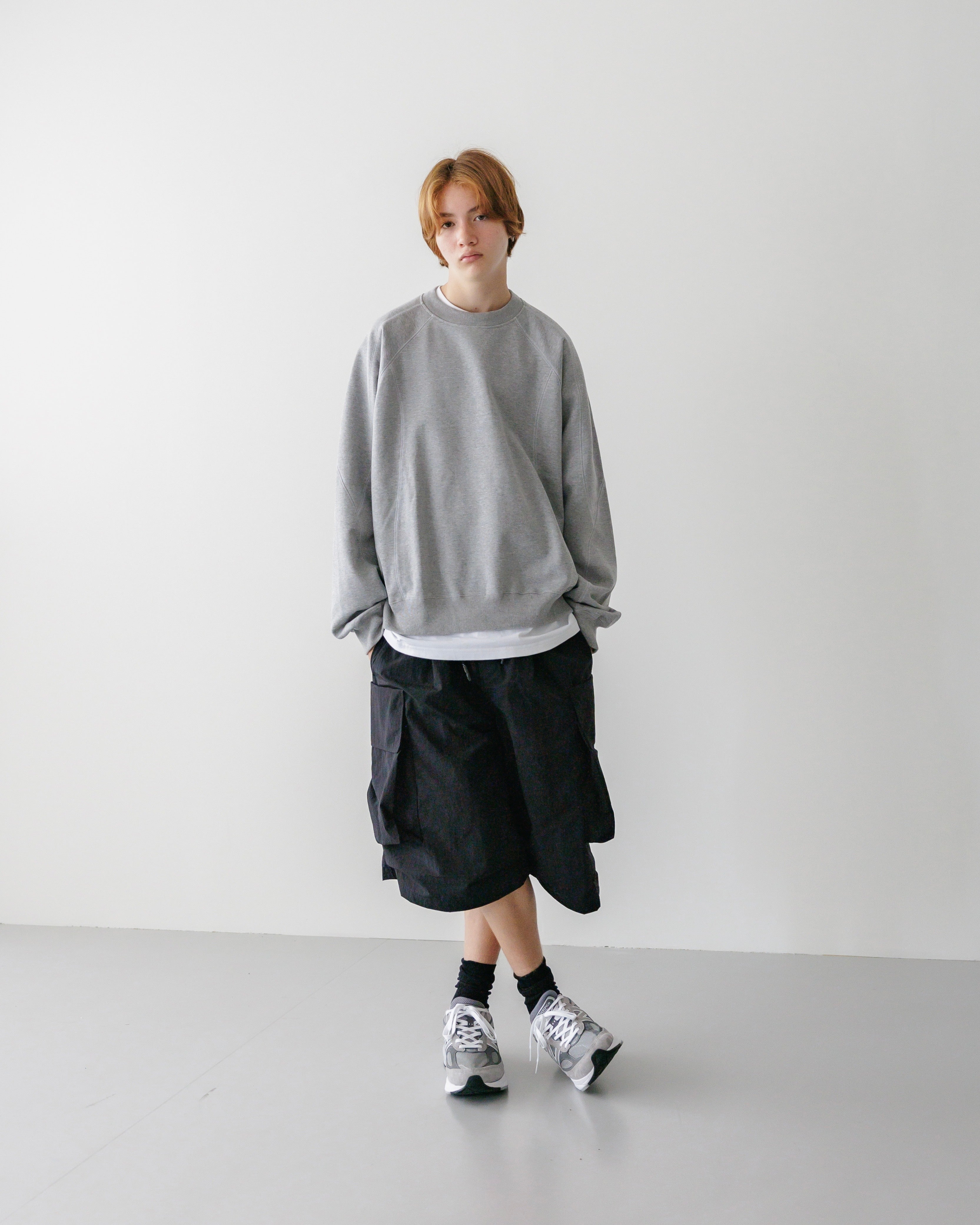 【9.21 SAT 20:00- IN STOCK】FUTURE SWEATSHIRT