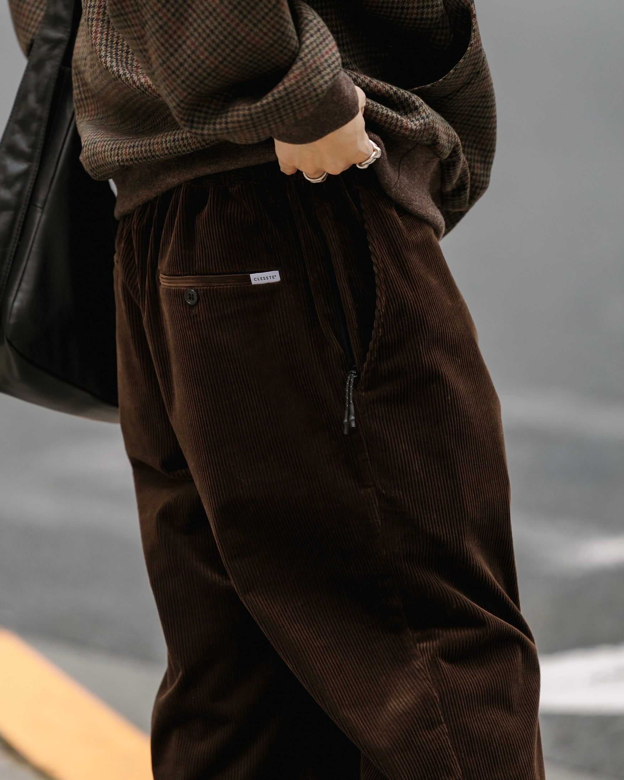 【10.14 MON 20:00- IN STOCK】WOOL CORDUROY ACTIVE CITY STORAGE TAPERED PANTS