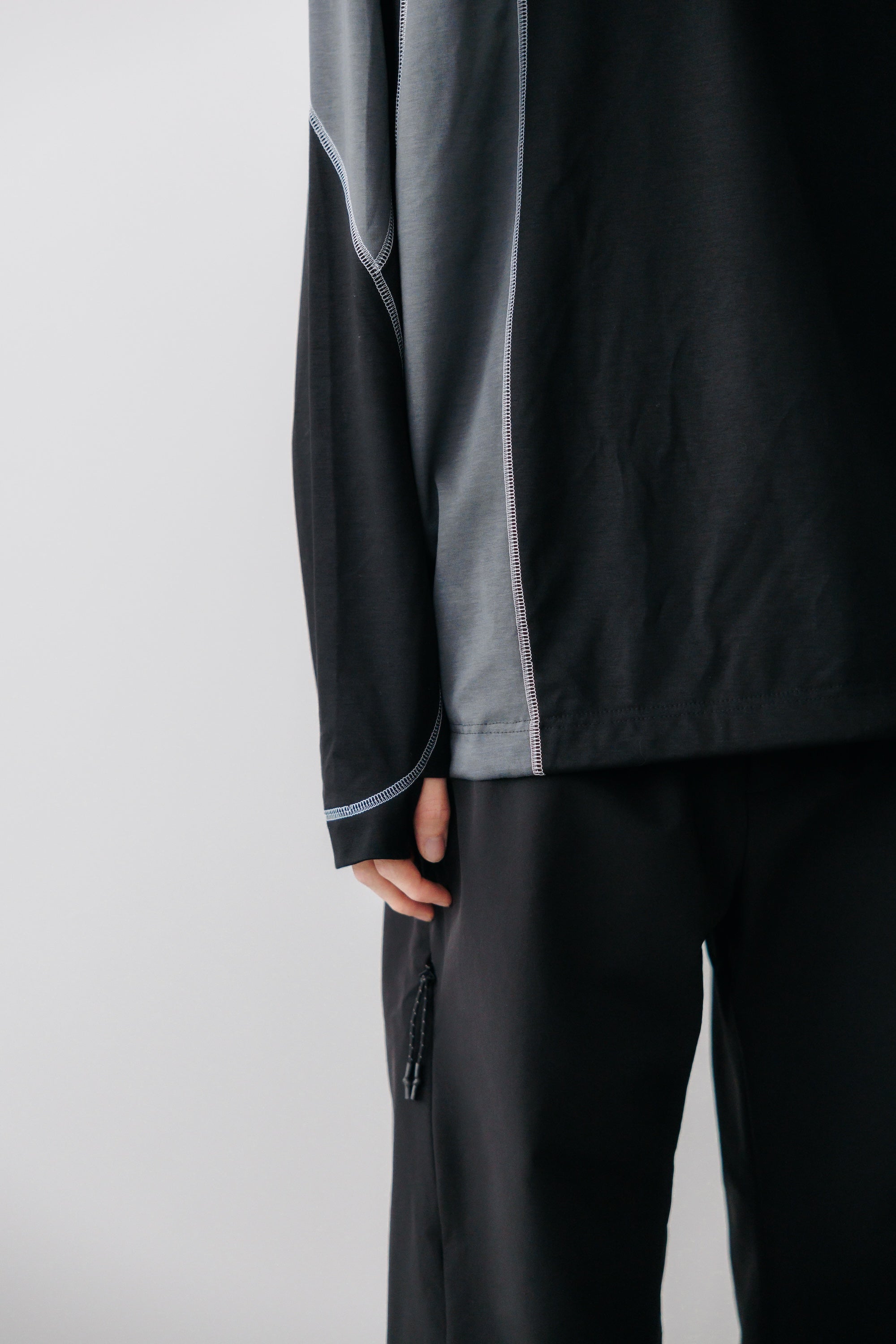 FUTURE HALF ZIP L/S T-SHIRT WITH DRAWSTRINGS