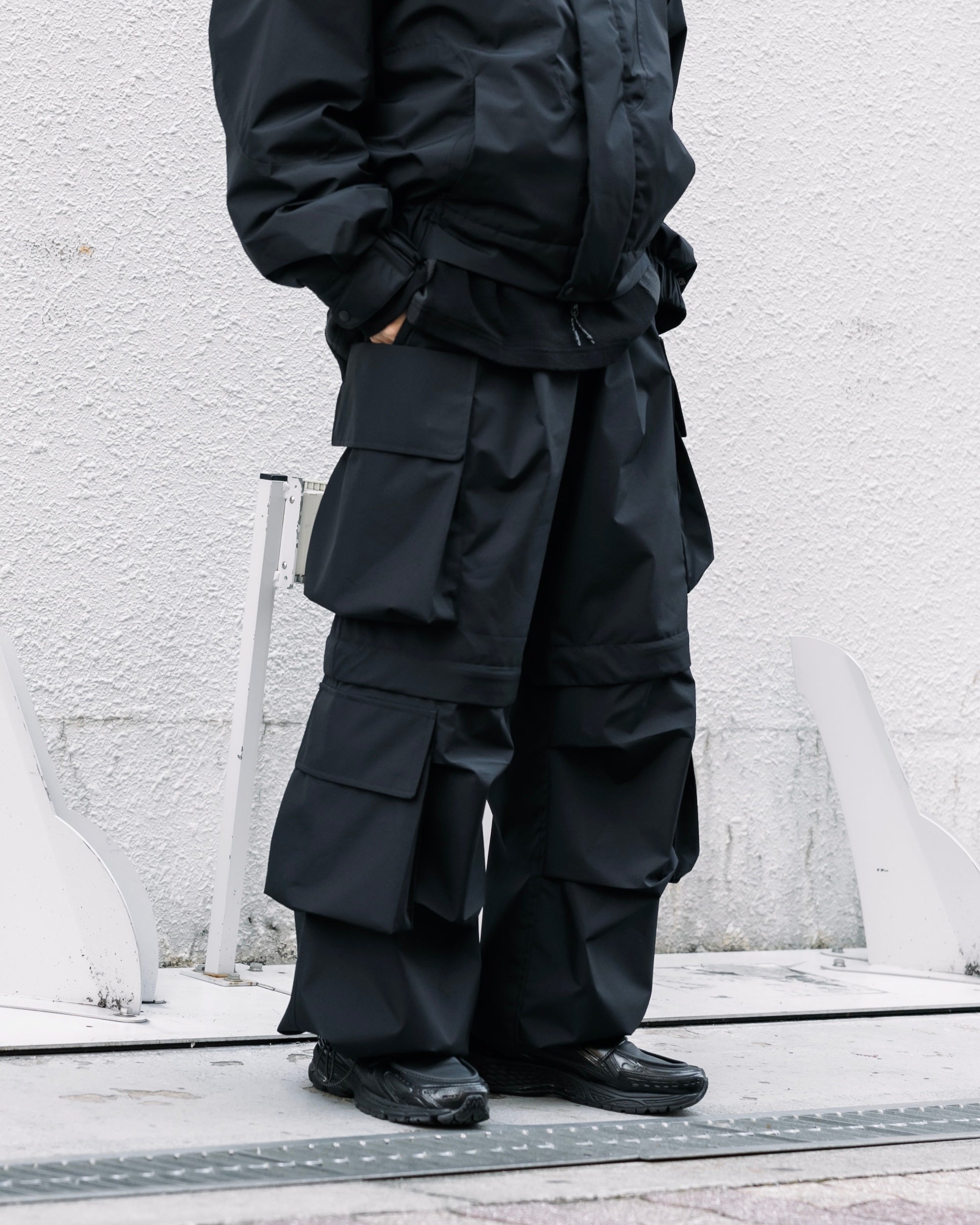 【11.16 SAT 20:00- IN STOCK】+phenix WINDSTOPPER® by GORE-TEX LABS 2WAY CITY MILITARY PANTS