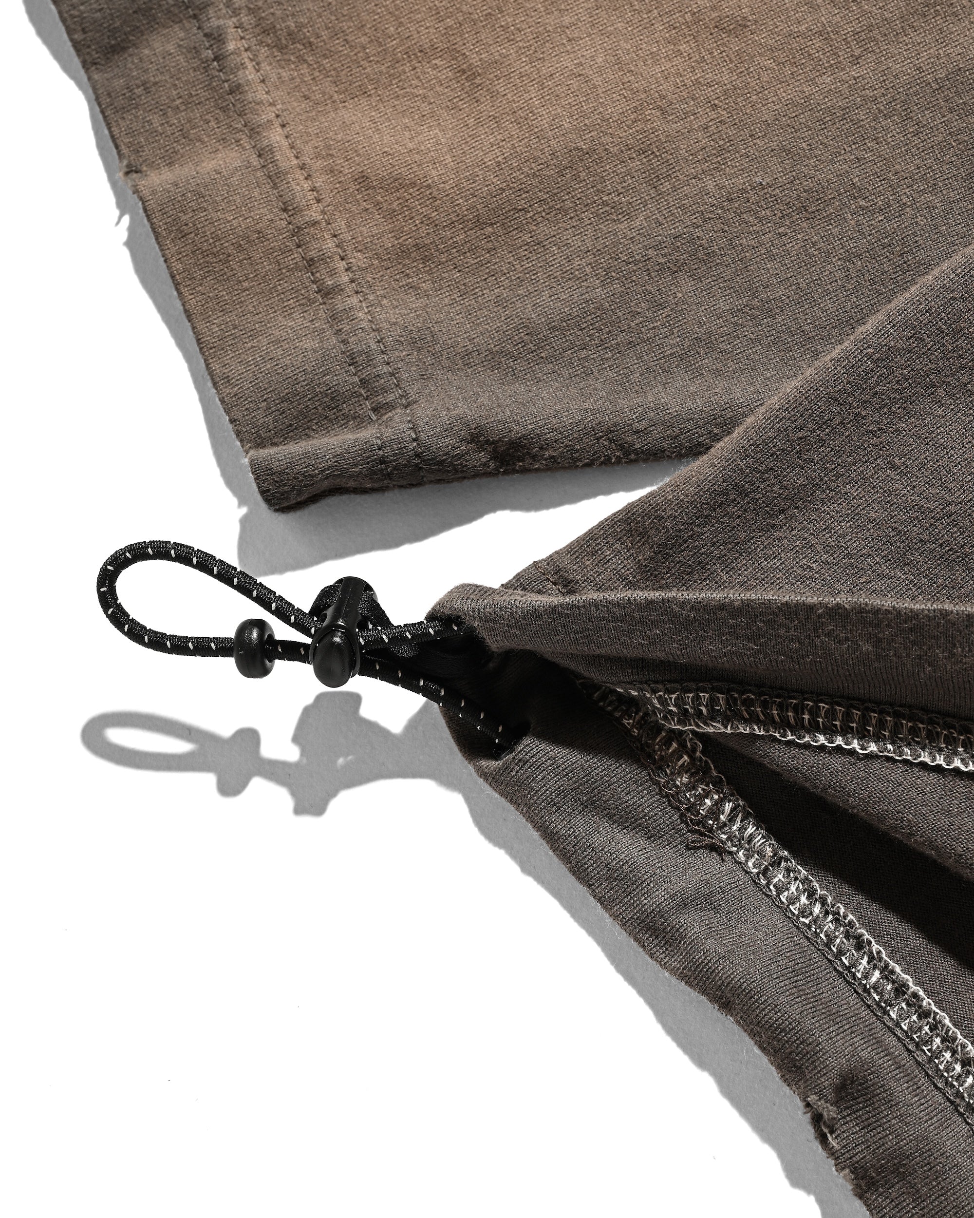 【10.1 WED 20:00- IN STOCK】GRADATION DYED L/S T-SHIRT WITH DRAWSTRINGS (BROWN)
