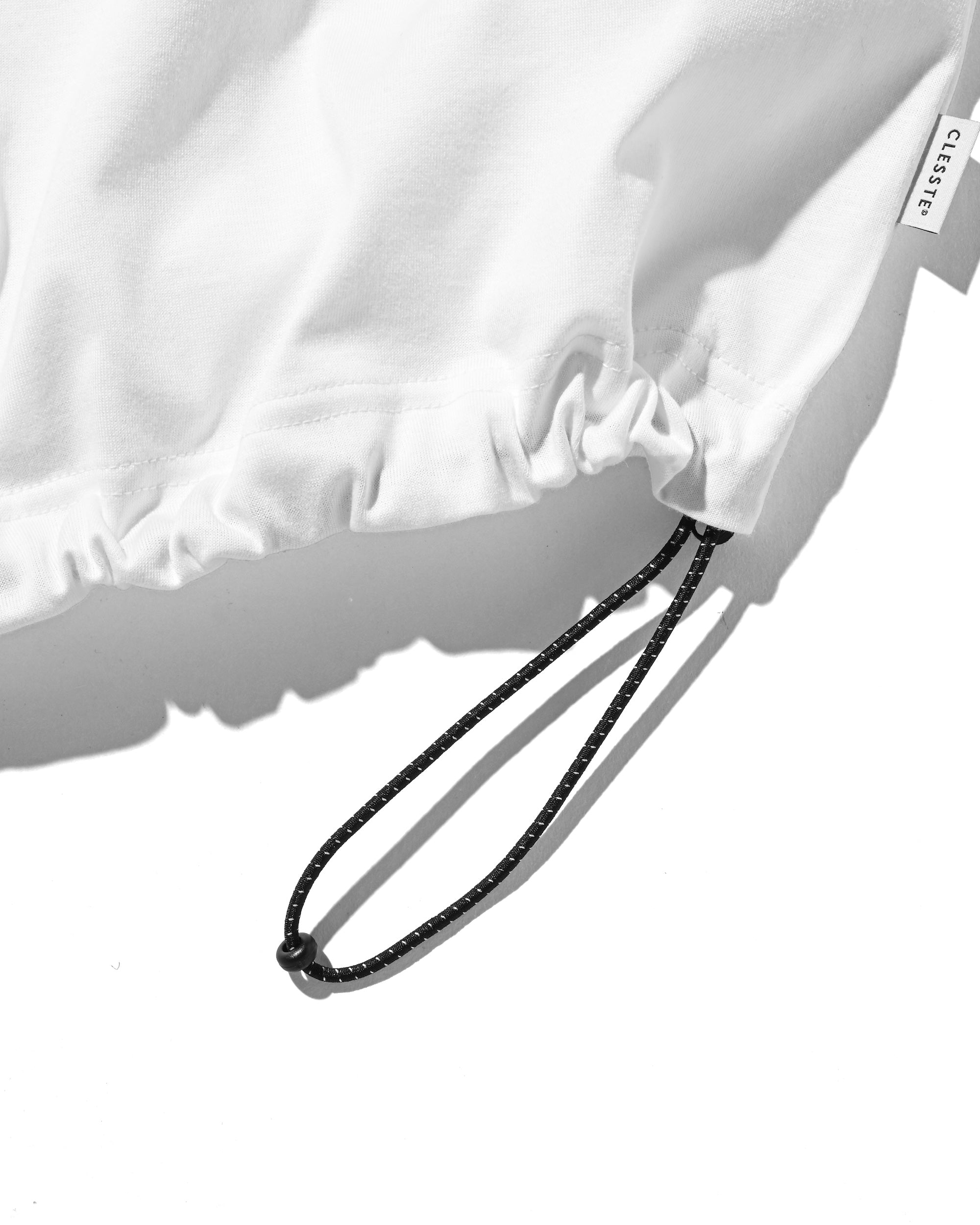 【8.23 SAT 20:00- IN STOCK】BUBBLE LOGO PRINT MASSIVE T-SHIRT WITH DRAWSTRINGS (WHITE)