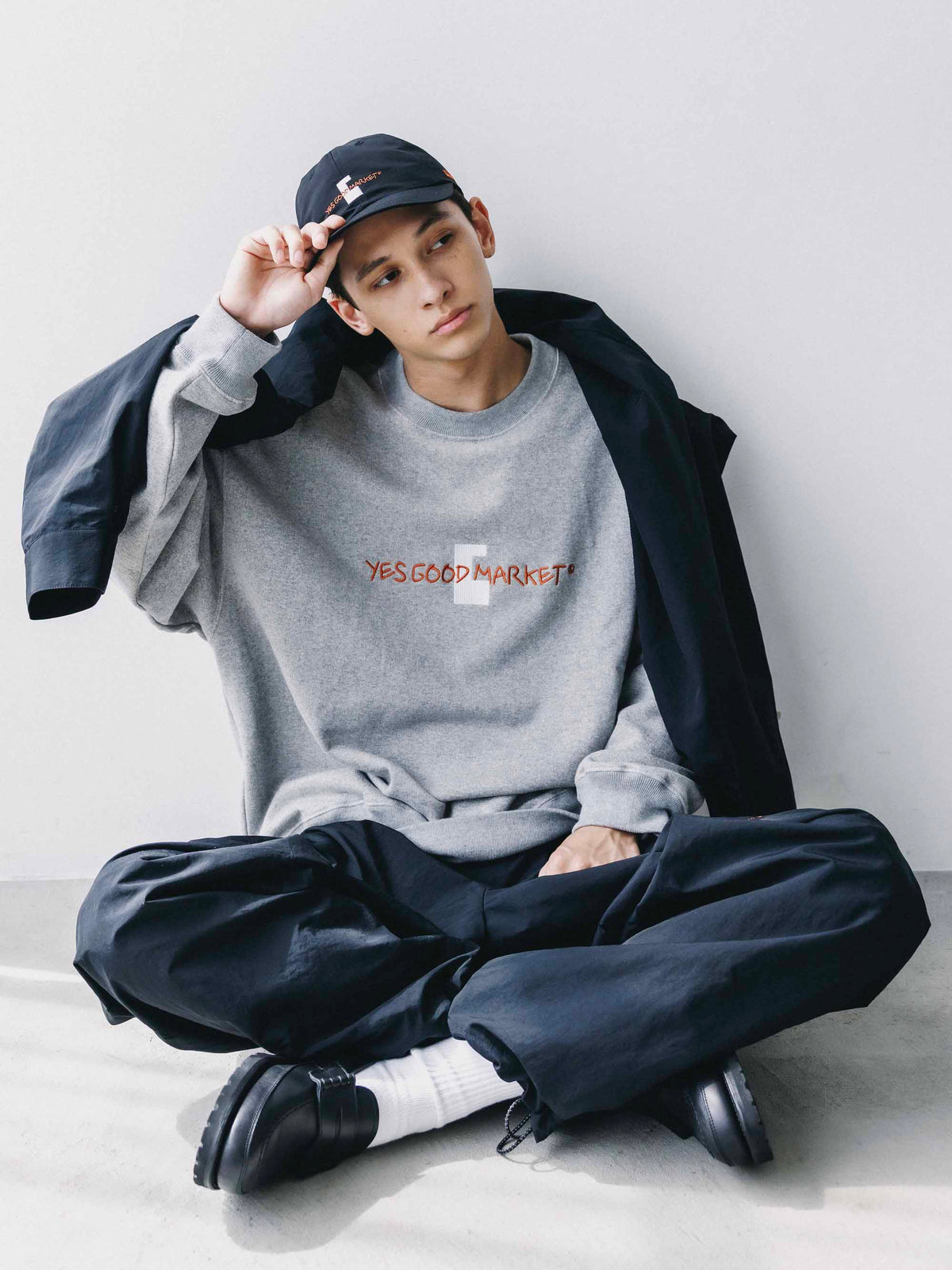 【10.4 SUN 20:00- IN STOCK】【LIMITED】 “C×YES GOOD MARKET"  L/S SWEATSHIRT (TOP GRAY)