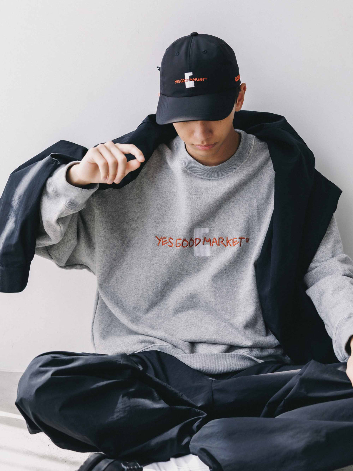 【10.4 SUN 20:00- IN STOCK】【LIMITED】 “C×YES GOOD MARKET"  L/S SWEATSHIRT (TOP GRAY)