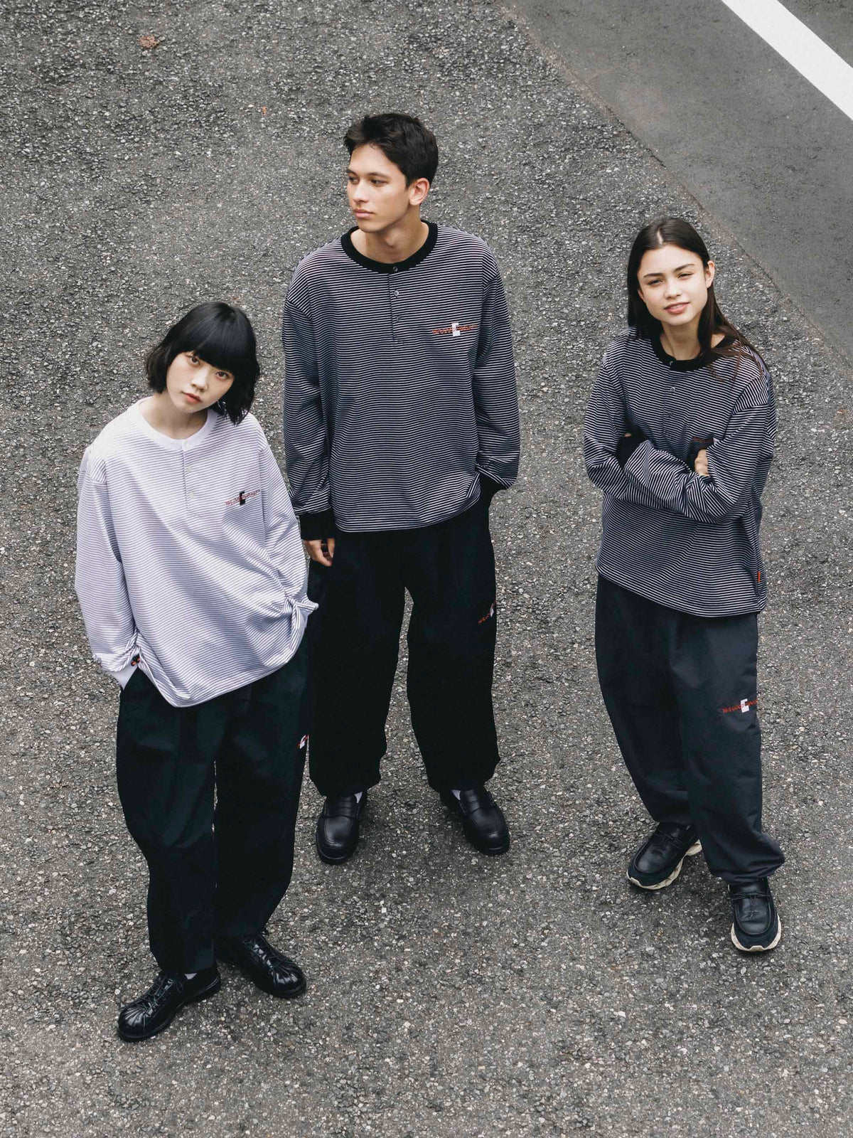 【10.4 SUN 20:00- IN STOCK】【LIMITED】 “C×YES GOOD MARKET" STRIPED HENLEY NECK L/S T-SHIRT WITH DRAWSTRINGS (WHITE)