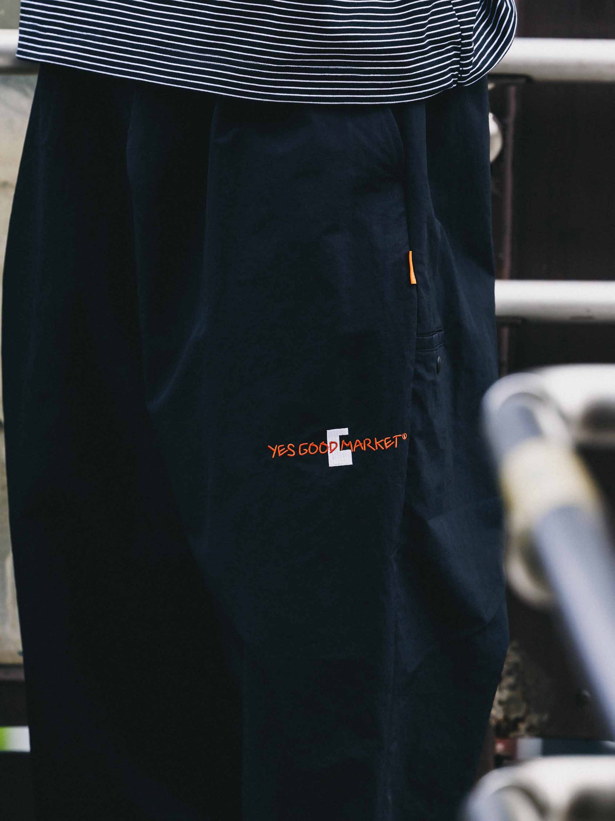 【10.4 SUN 20:00- IN STOCK】【LIMITED】 “C×YES GOOD MARKET" ACTIVE CITY UNIFORM WIDE TAPERED PANTS (BLACK)