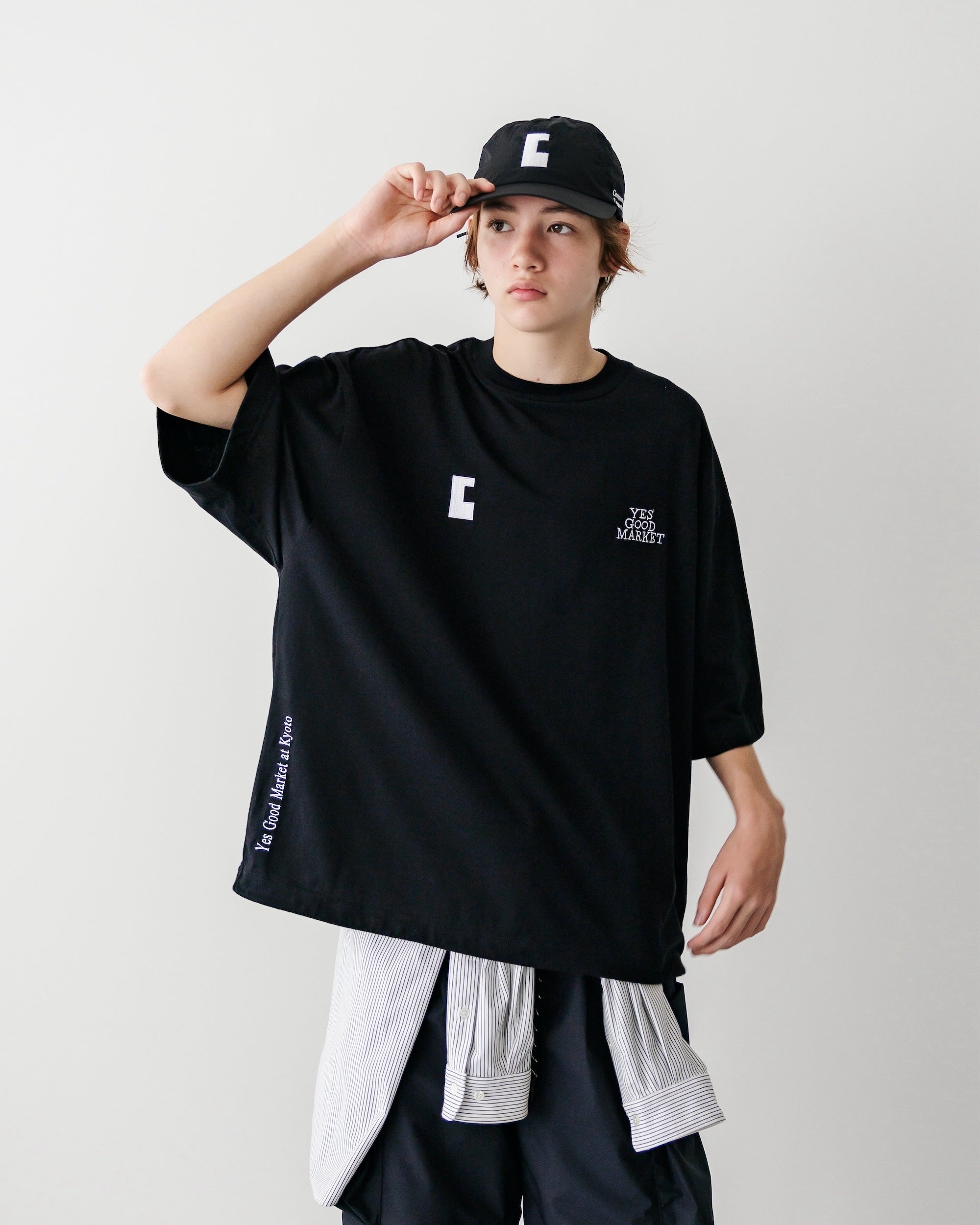 【9.8 SUN 20:00- IN STOCK】“C” MASSIVE S/S T-SHIRT WITH DRAWSTRINGS FOR YES GOOD MARKET