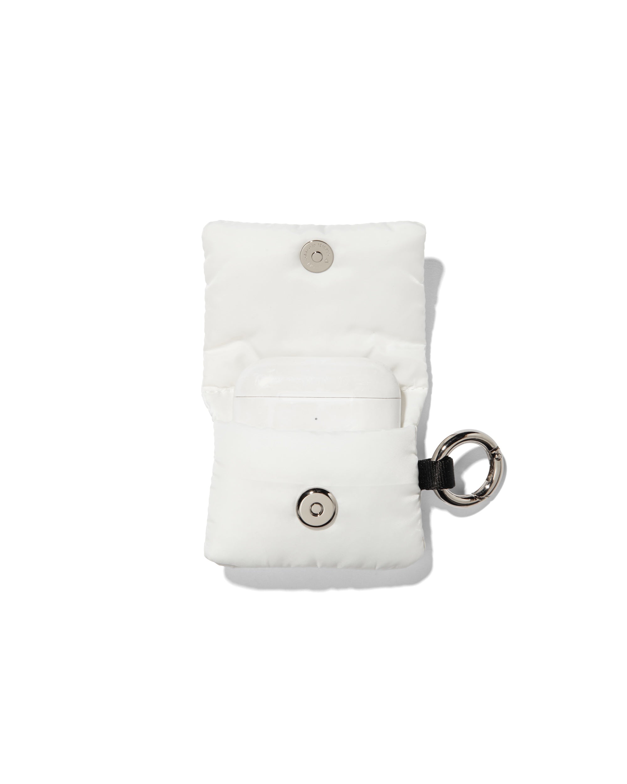 【8.7 WED 20:00- PRE ORDER】PADDED AIRPODS CASE(WHITE)