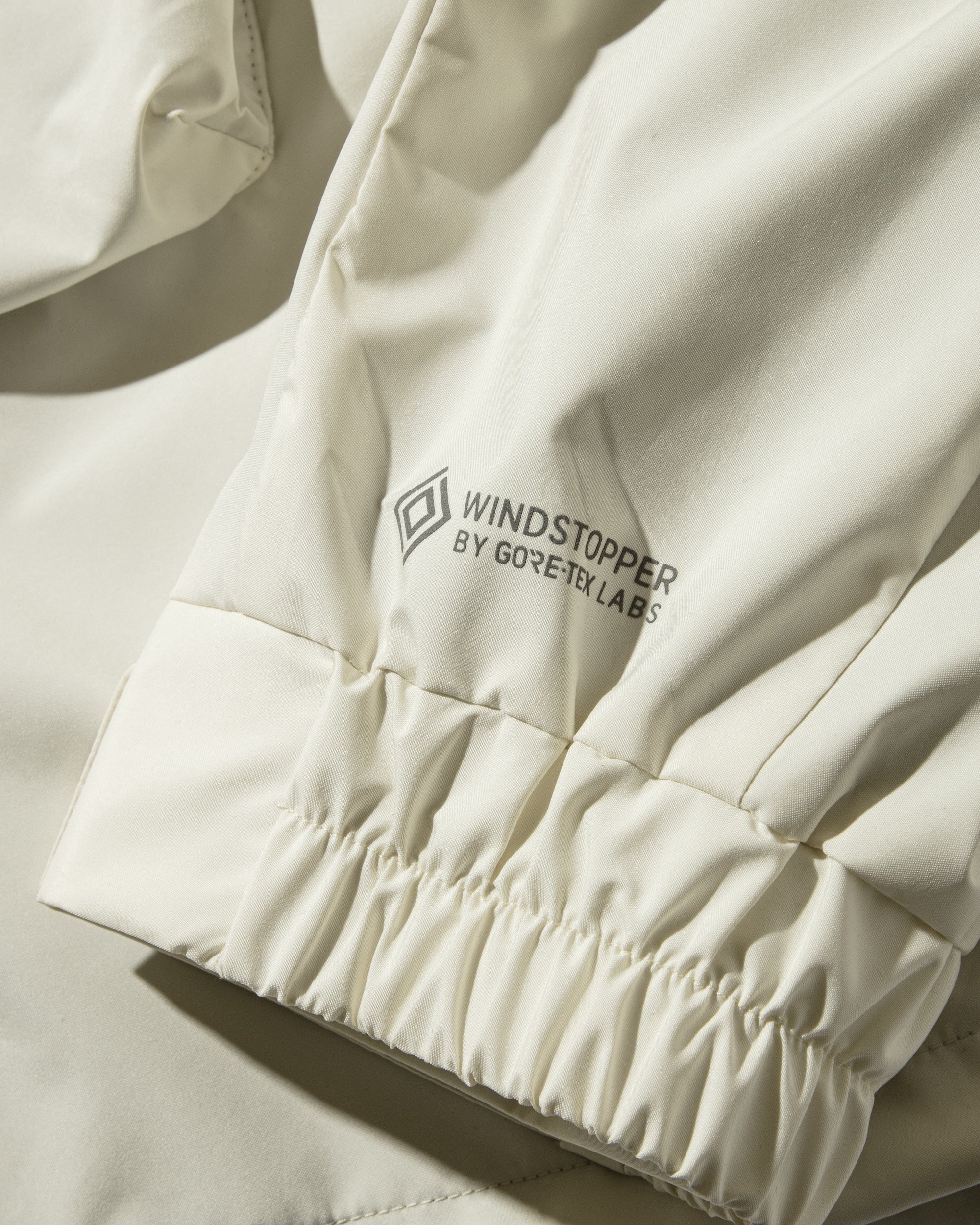 【3.5 WED 20:00- IN STOCK】+phenix WINDSTOPPER® by GORE-TEX LABS CITY WADING JACKET (SAND SAGE)