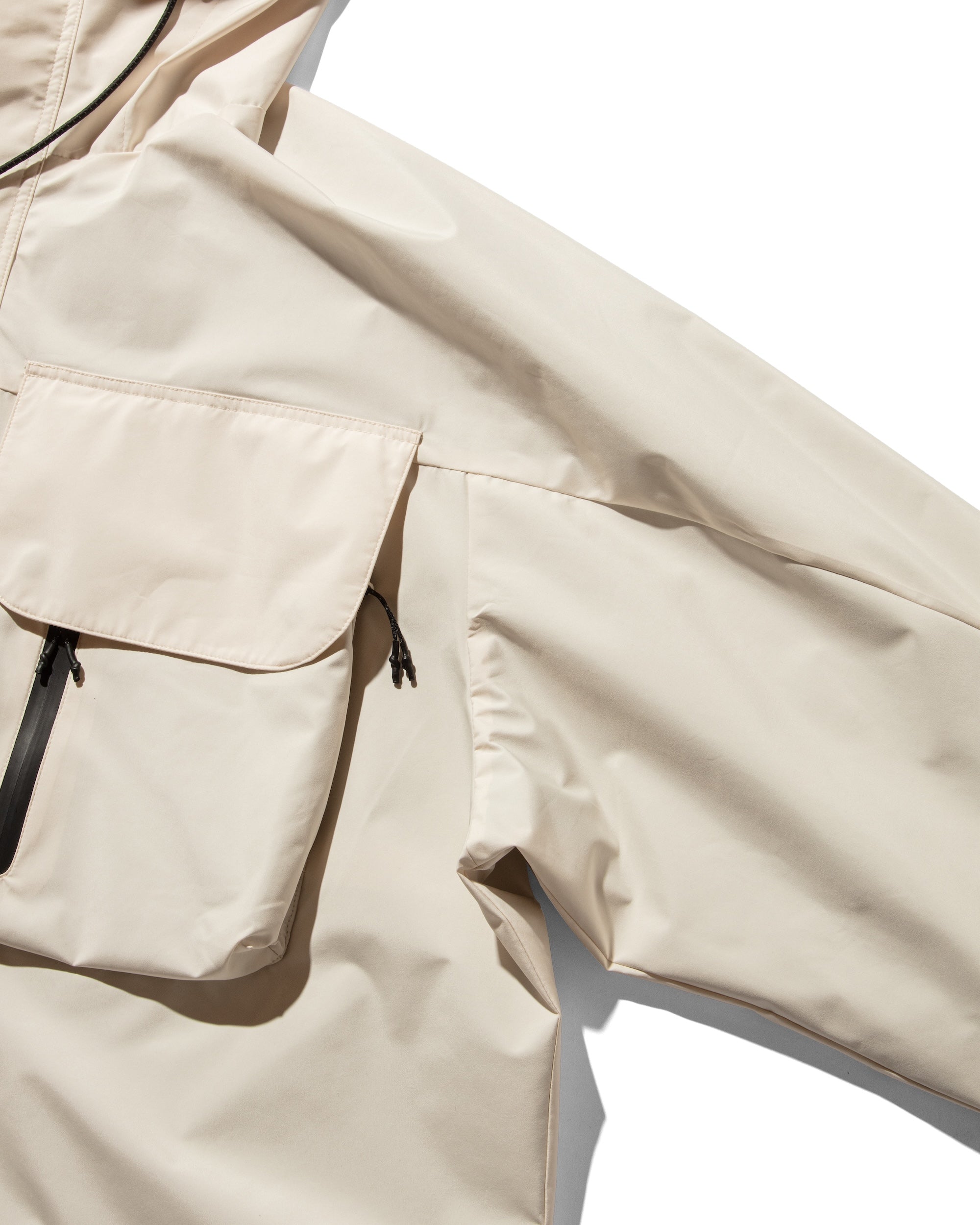 【3.5 WED 20:00- IN STOCK】+phenix WINDSTOPPER® by GORE-TEX LABS CITY WADING JACKET (PURE IVORY)